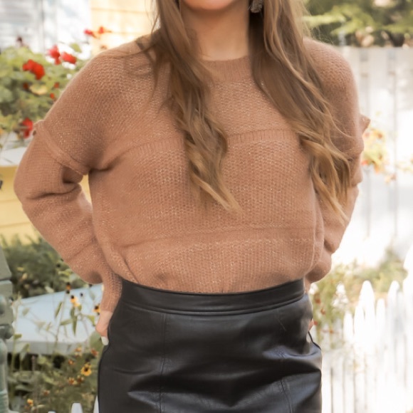 NWT Crop sweater with shimmer accent throughout - Picture 6 of 7